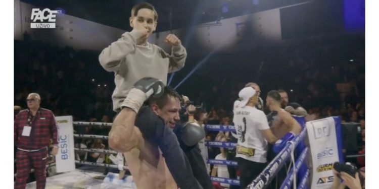 Ćatić nokautirao Altaya u spektakularnom meču, pa poručio – ovo je Bosna i Hercegovina!