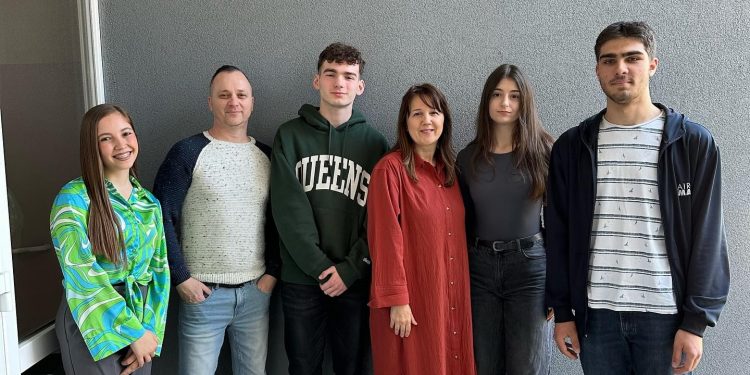 Na 12. Internacionalnom takmičenju stranih jezika učenici Srednje škole Stolac ostvarili veliki uspjeh