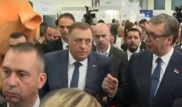 Udruga žrtava i Pokret majki Srebrenice i Žepe traže istragu protiv Vučića i Dodika zbog negiranja genocida i uvreda