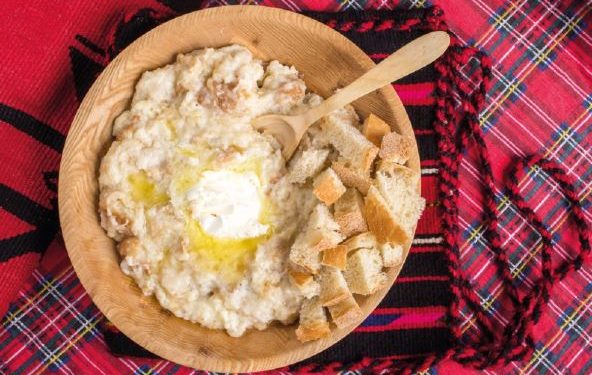 Znate li šta je popara? Donosimo vam recept za jelo koje se često pripremalo u prošlosti