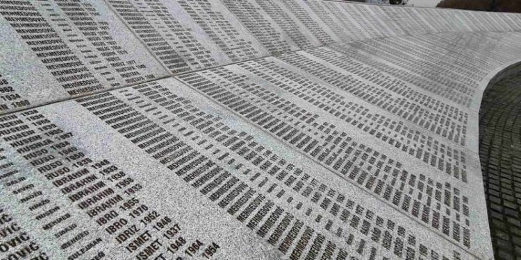 Rezolucija o Srebrenici će doprinijeti da genocid uđe u udžbenike, a negatori dobiju trajni žig barbarizma