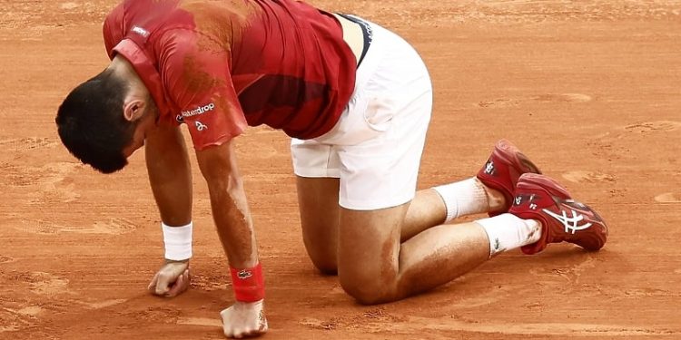 Đoković se povukao sa Roland Garrosa, izgubio je i prvo mjesto na ATP listi