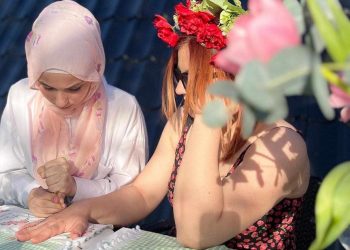 Mlada umjetnica iz Srebrenika: Zehra Selimović kroz crtanje kanom spojila tradiciju i modernu umjetnost