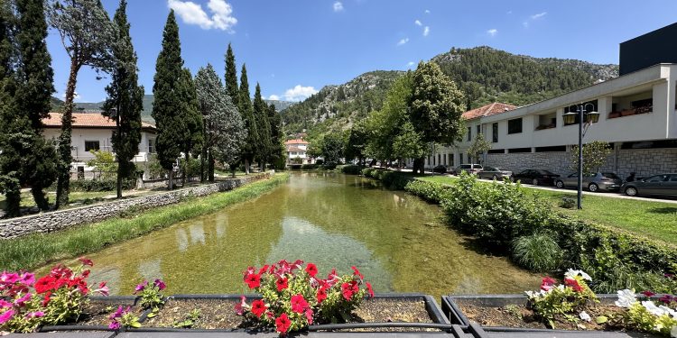 U BiH danas sunčano, dnevne temperature do 38 stepeni