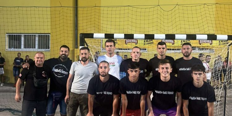 Na turniru u Stocu posebnu pažnju privukla ekipa momaka pod nazivom “Muharem Babe Frenjo”