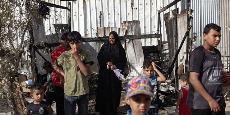 UNRWA: Djeca u Gazi provode do osam sati dnevno skupljajući vodu