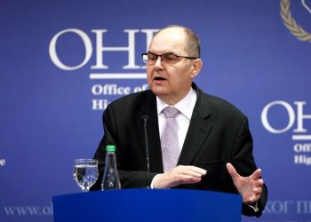 Schmidt: Zbog blokada RS građani ostali bez novca iz EU