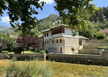 Danas sunčano i vruće, temperatura do 42 stepena