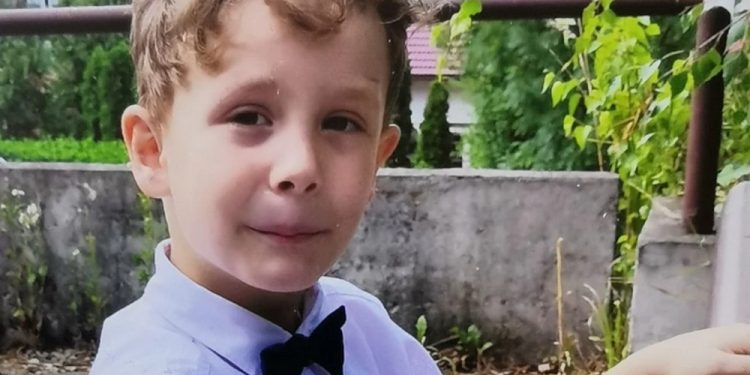 Pokažimo svoju humanost: 6-godišnjem Amaru je potrebna naša pomoć u borbi sa teškom bolešću