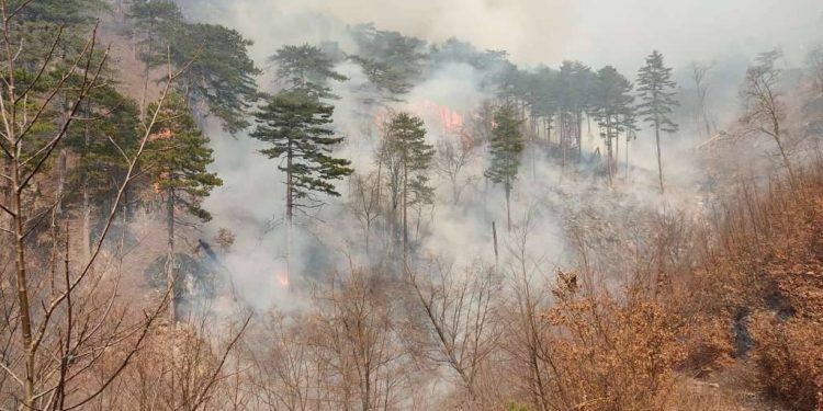 Na području HNK još aktivna dva požara