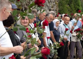 Obilježena 32. godišnjica strijeljanja logoraša na Korićanskim stijenama