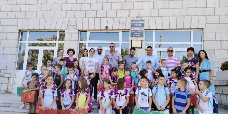 Udruženje Stočana Bregava-Tradicionalno već osmi put zaredom realizuje Projekat “Prvi dan u školi”