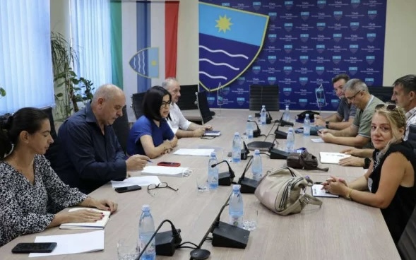 KAKO SPRIJEČITI ŠTRAJK Nastavljaju se pregovori između predstavnika Vlade HNK i Sindikata prosvjetara