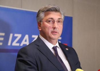 Plenković nakon Počitelja obilazi gradilište nelegalne zgrade u HNK u Mostaru