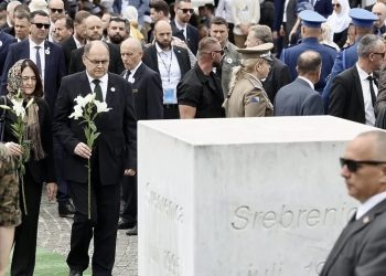 Da li je došlo vrijeme da Schmidt ispuni staro obećanje i pozabavi se nastavom historije u školama