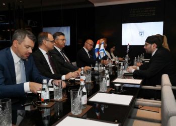 Diplomatski skandal u Mostaru: Plenković s Kabirijem bez zastave BiH