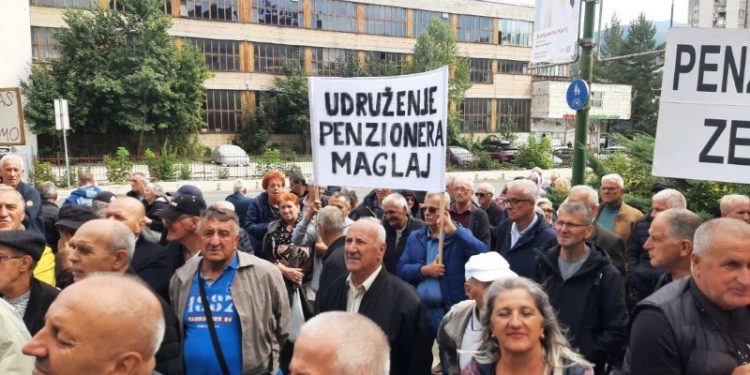 Ništa od dogovora sa Vladom FBiH, penzioneri ne odustaju od protesta