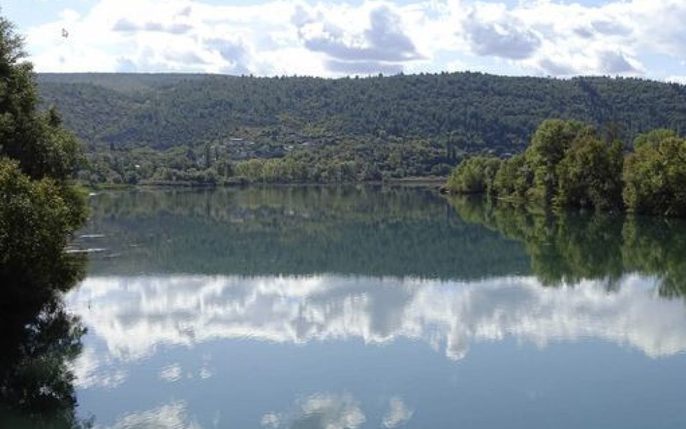 MORSKA VODA SVE DUBLJE PRODIRE U TOK RIJEKE NERETVE - Glas Stoca