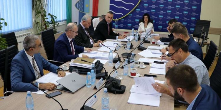 Vlada HNK: Usvojena nova lista lijekova i novi program zapošljavanja pripravnika