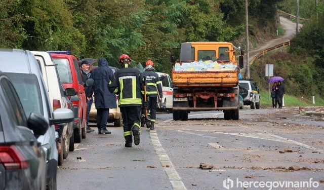 POMOĆ STRADALIM Više od hiljadu volontera raspoređeno je po jablaničkim selima
