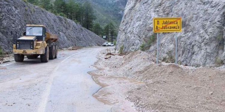 Zbog kolektivne dženaze u Jablanici sutra privremeno puštanje saobraćaja na M17