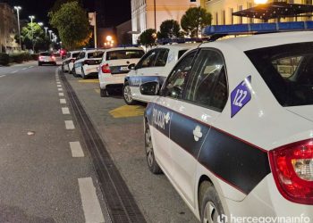 EPILOG NEREDA Veći broj povrijeđenih u mostarskim bolnicama, uviđaj na trgu, navodni razlog nereda – grafit