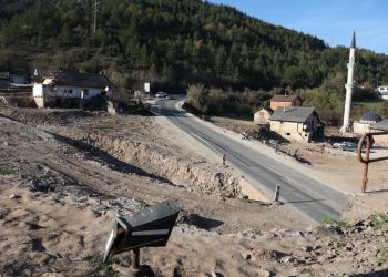 Uređuje se lokalitet za postavljanje kontejnerskog naselja za smještaj porodica