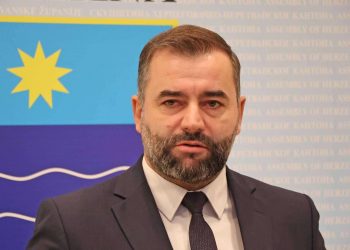 Klub Bošnjaka u Skupštini HNK jednoglasno protiv smjene Džafera Alića