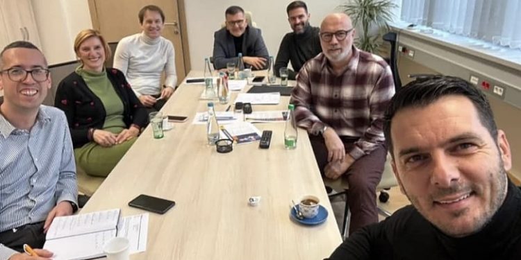 Predstavnici reprezentacije BiH zajedno pratili žrijeb, Barbarez objavio jedan emotikon