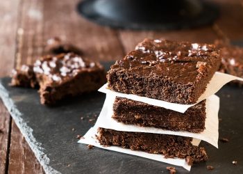 Nemate ništa slatko kod kuće? Spremite brownie od samo tri sastojka