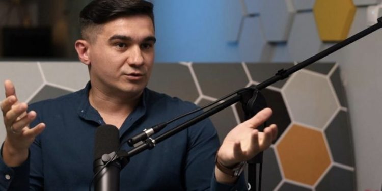 Glasajte za dr.Enio Kapetanović iz Mostara koji je nominiran za Ginekologa godine 2024.