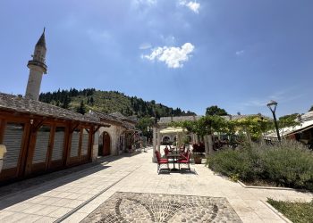 U Bosni u kotlinama i uz rijeke magla, u Hercegovini sunčano