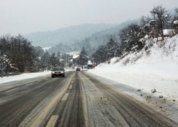 BIHAMK: CESTE KLIZAVE, MOGUĆA MJESTIMIČNA POLEDICA