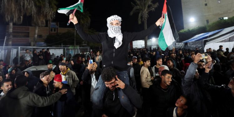 Mir nakon 465 dana pakla: Palestinci izašli na ulice Gaze da proslave sporazum o primirju