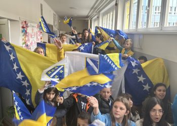 Stolački osnovnoškolci defileom obilježili Dan nezavisnosti BiH