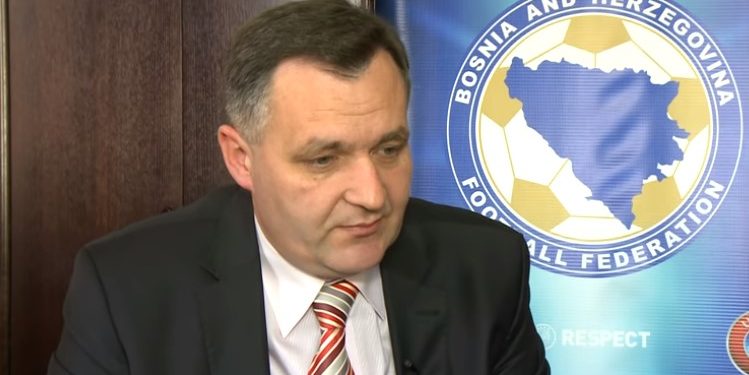 LAKRDIJA OD DERBIJA: SIGURNOST IGRAČA I DELEGACIJE VELEŽA BILA UGROŽENA, BEUS NAREĐIVAO DELEGATU