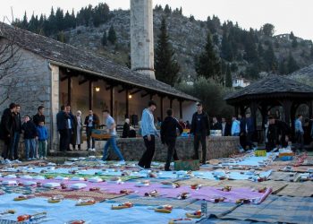 CENTRALNI OMLADINSKI IFTAR U STOCU