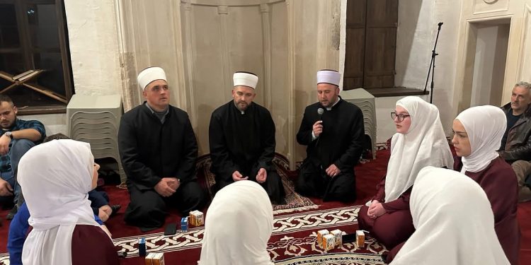 U Sultan Selimovoj džamiji u Stocu obilježena najodabranija noć u godini Lejletul kadr