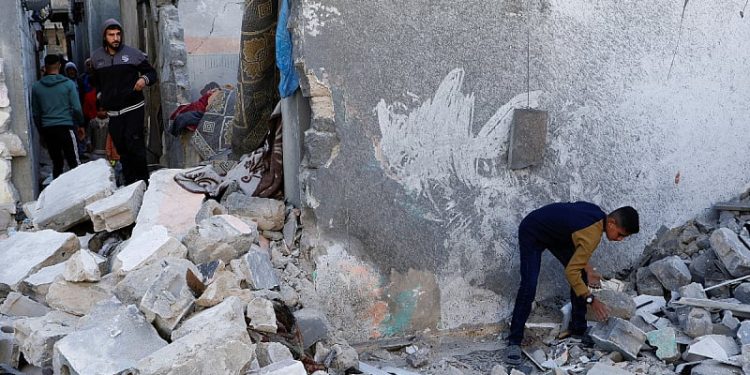 Tijela humanitarnih radnika pronađena u masovnoj grobnici u Gazi: “Ovo je masakr i tragedija”