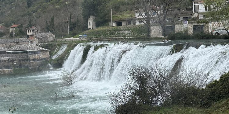 Danas u BiH oblačno vrijeme, slaba kiša u Bosni i na sjeveru Hercegovine
