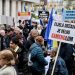 Parlamentarci zasjedaju, a ispred zgrade protesti: Ne pristajemo na ekonomsko uništavanje