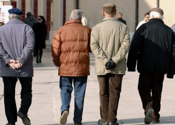 Sutra isplata penzija za mart