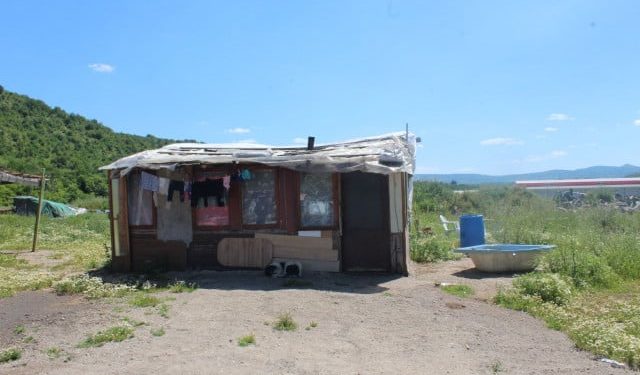 Topliji dom za stanovnike Radimlje: Pokrenuta humanitarna akcija za romske porodice u Stocu