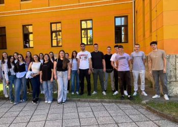 Učenici Srednje škole Stolac posjetili Američki kutak Mostar