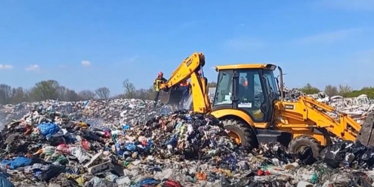 Borba protiv nelegalne deponije kod Badnja: Građani Gorice i Borojevića ustrajni u zahtjevima za uklanjanje otpada