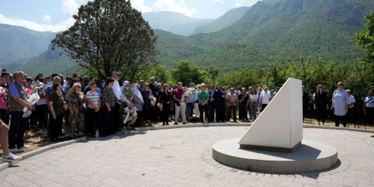 Mostar obilježava Dan civilnih žrtava rata i 33. godišnjicu zločina na Uborku, Sutini, Vranjevićima i Žulji
