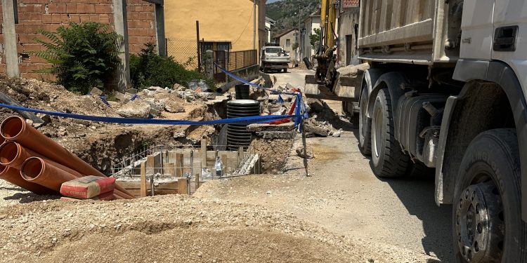 Uzinovići: Gradilište ili zaboravljeno naselje-Stanovnici pod opsadom radova