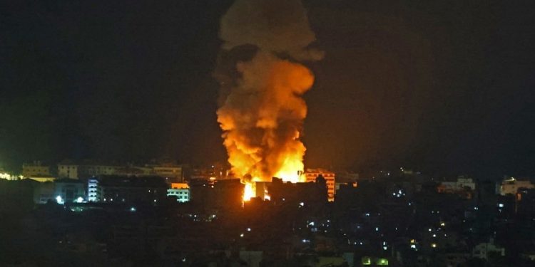 IZRAEL IZVEO NAPAD NA IRAN: POGOĐENI NUKLEARNI CILJEVI, UBIJENI VISOKI VOJNI I NAUČNI ZVANIČNICI