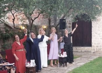 Emotivna promocija knjige “Zapisi o nama” u Stocu: Snaga riječi i hrabrosti žena