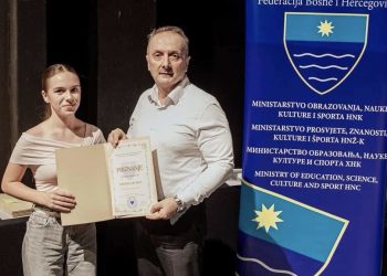 Nagrada najboljima: Među nagrađenima i Nermina Rudan, učenica Prve osnovne škole Stolac